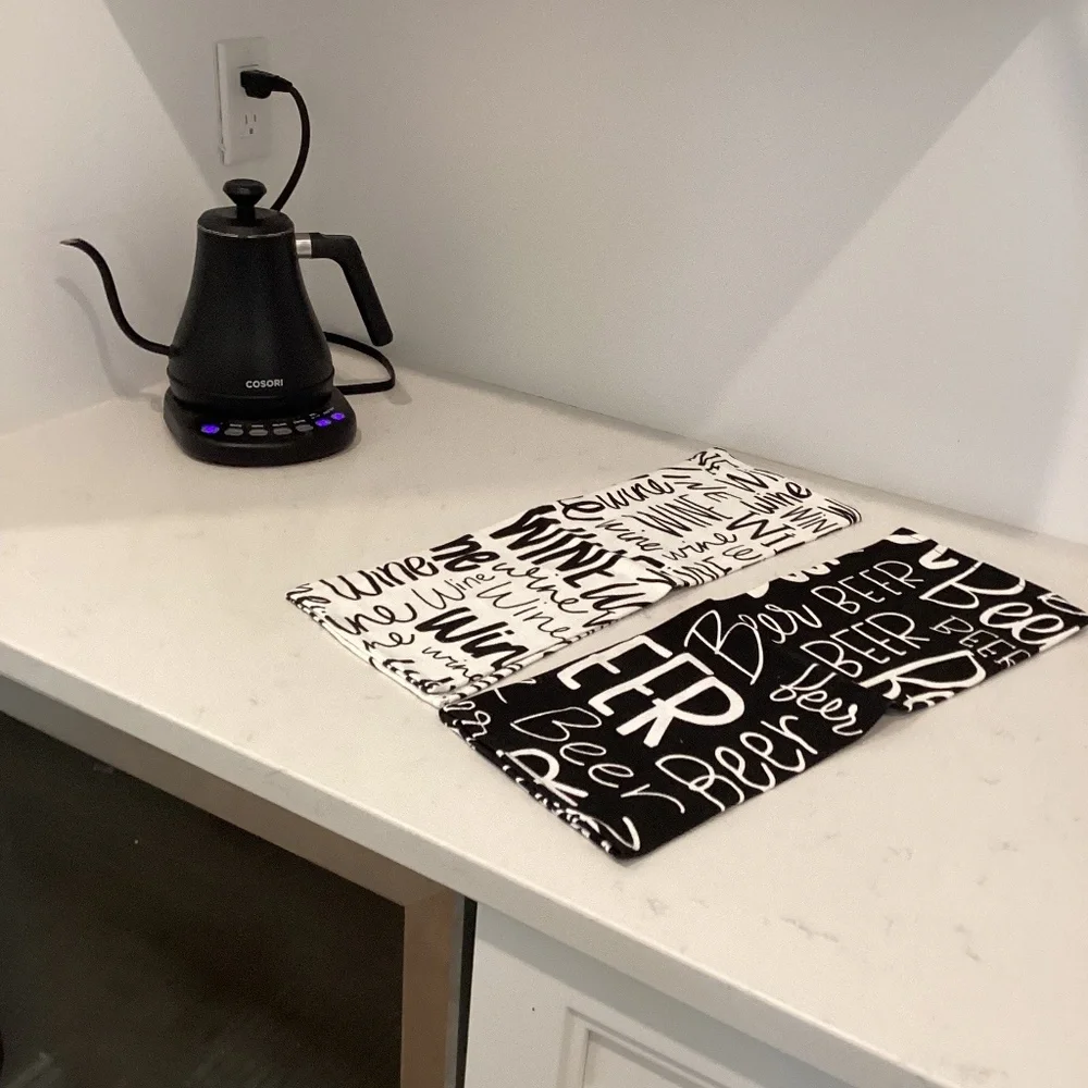 NEW Set of 2 Black & White Beer/ Wine pattern kitchen / bar area towels 19x19”